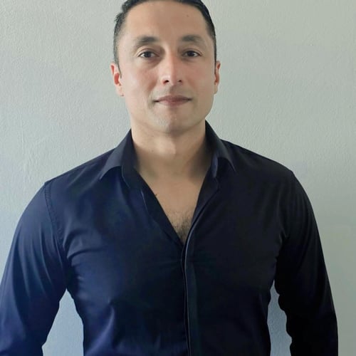 Indian Agent Near Me - Masoud Habibi